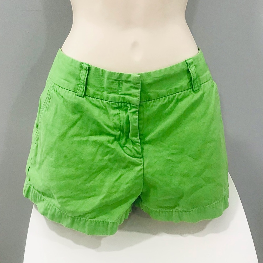 J. Crew City Fit Green 2,5” Short Size 6
